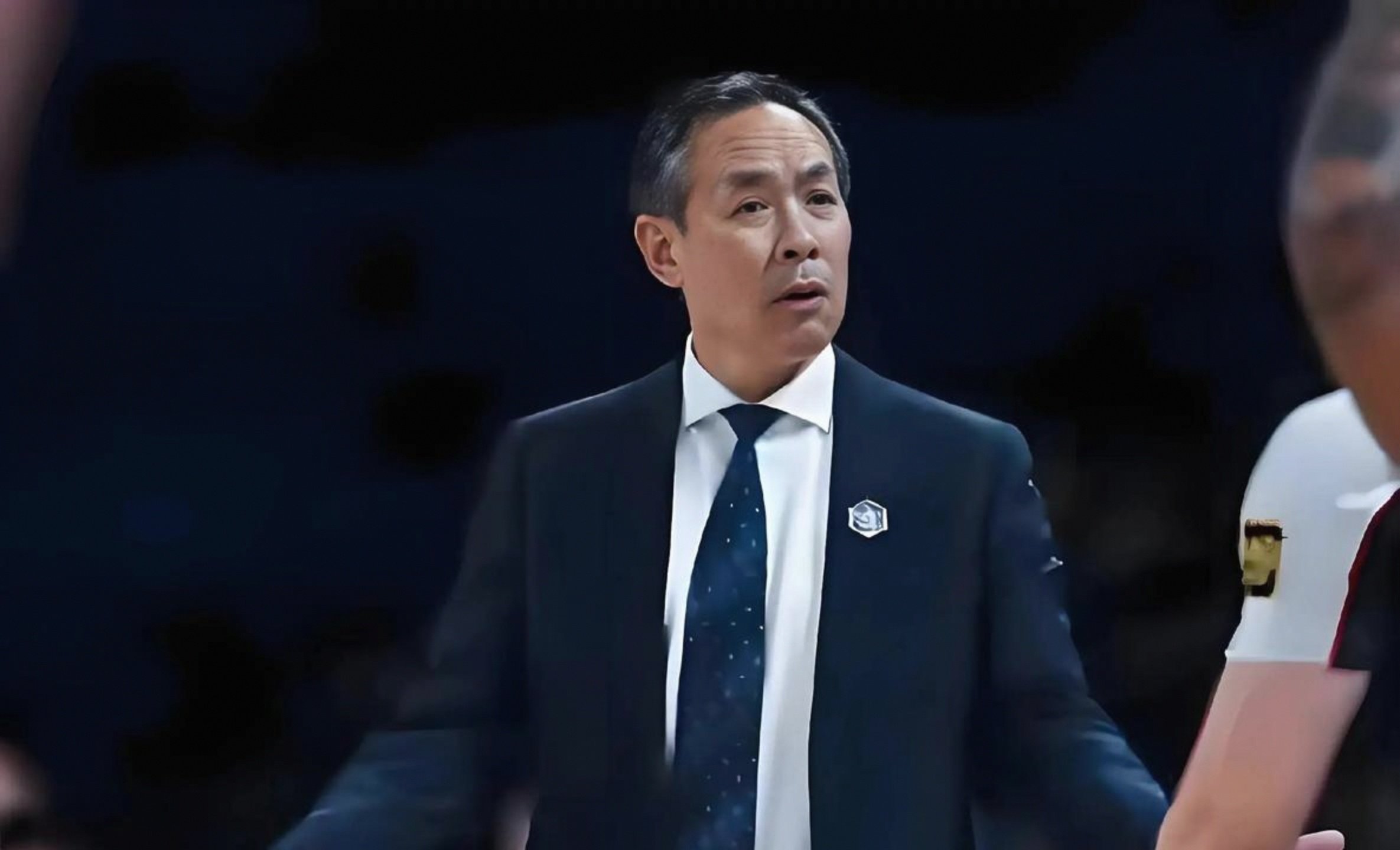 九游体育-优秀外援表现出色,帮助球队取得胜利的句子