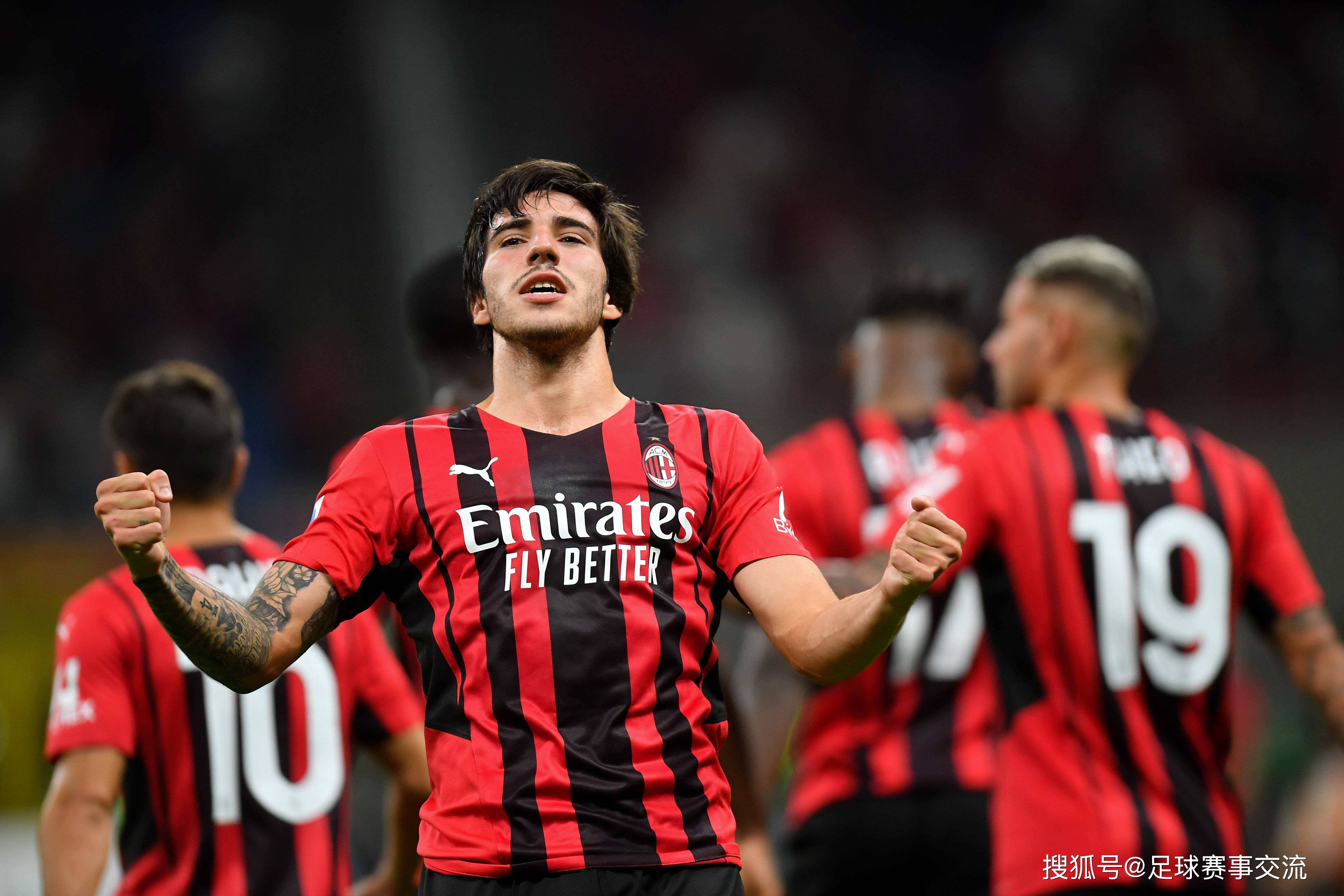 九游体育-意甲第31轮ac米兰vs尤文图斯