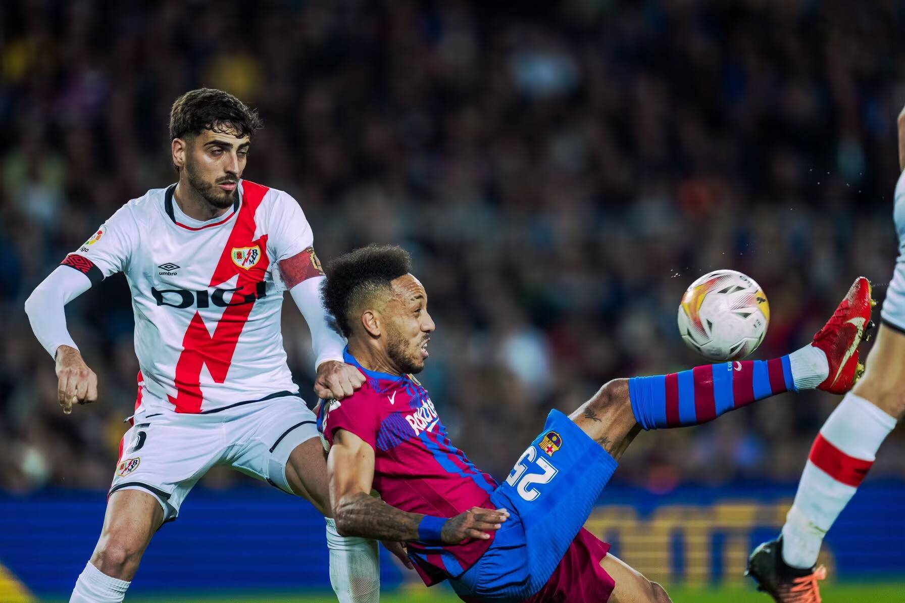 九游娱乐-高投入换高回报 皇马巴萨领衔主演西甲两极分化