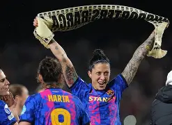 九游官网官方入口-张某在女足比赛中表现出色,成为焦点球员